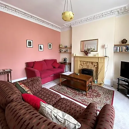 St John'S Flat Spacious Accomodation Dalry  Exterior photo