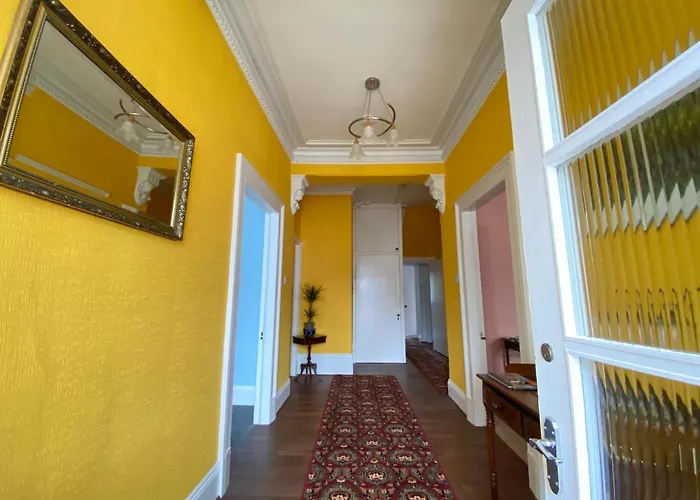 St John\'S Flat Spacious Accomodation